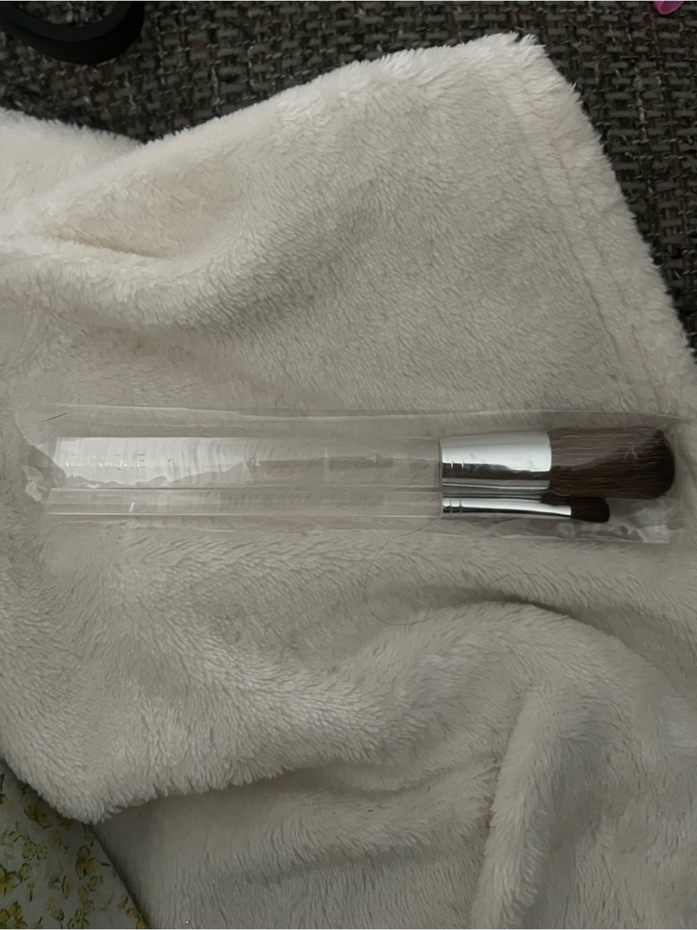 Clinique Clear Handle Makeup Brush with Brown Bristles